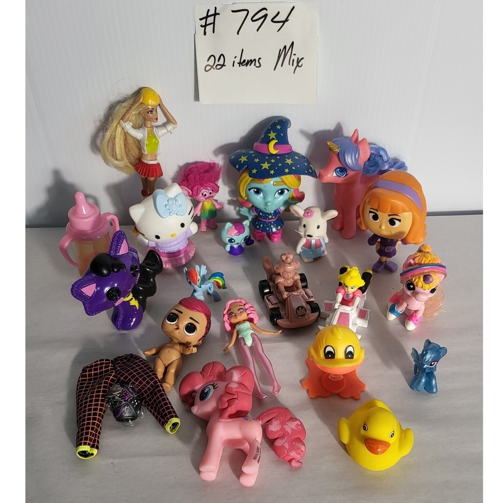 22 Piece Toy Lot Doll Figure Playset Barbie Hello Kitty My Little‎ Pony Troll - Picture 2 of 5